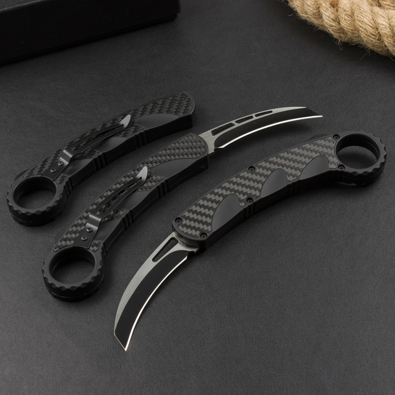 Microtech Claw Karambit AUTO OTF Knife 2.87" 440c Blade, Carbon Finer+Zinc Aluminum Alloy Handles