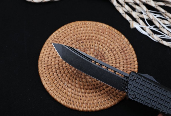 Microtech Sea Dragon OTF AUTO Knife 3.74" D2 Plain Blade, Aluminum Alloy Handles