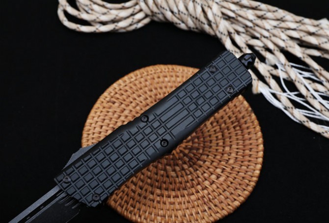 Microtech Sea Dragon OTF AUTO Knife 3.74" D2 Plain Blade, Aluminum Alloy Handles