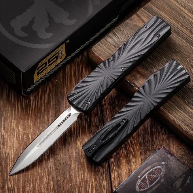 Microtech Attacker OTF AUTO Knife 3.50" D2 Plain Blade, Aviation Aluminum Handles