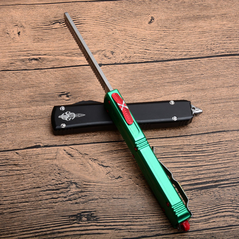 Microtech Comb OTF AUTO Knife 3.54" 440C Plain Blade, Aluminum Alloy Handles