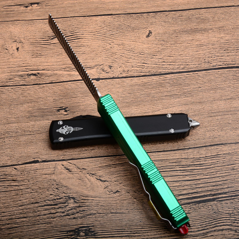 Microtech Comb OTF AUTO Knife 3.54" 440C Plain Blade, Aluminum Alloy Handles