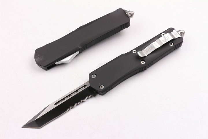 Microtech Combat Troodon A07 AUTO OTF Knife 3.54" 440 Serrated Dagger Blade, Zinc Aluminum Alloy Handles