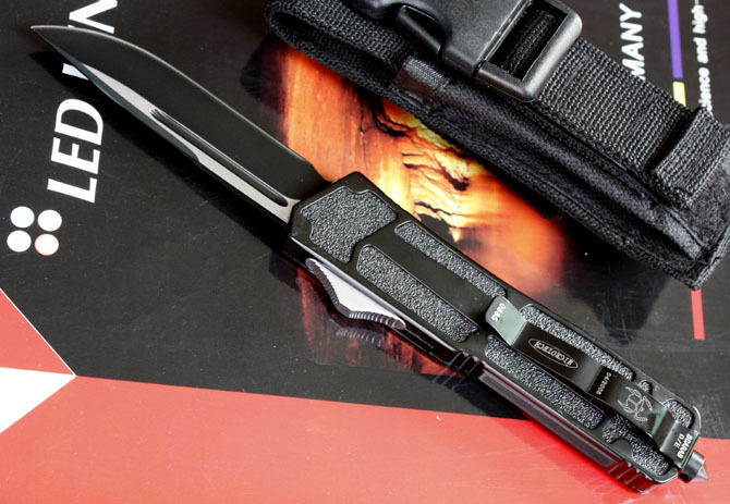 Microtech Scarab D/E OTF AUTO Knife 3.54" 440C Blade, Black Aluminum Alloy Handles