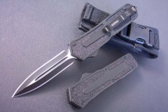 Microtech Scarab D/E OTF AUTO Knife 3.54" 440C Serrated Blade, Black Aluminum Alloy Handles