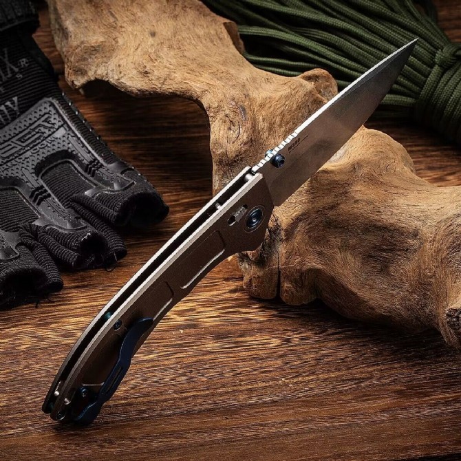 Benchmade 748 Narrows AXIS Folding Knife 3.14" M390 Satin Drop Point Blade, Gray Titanium Handles