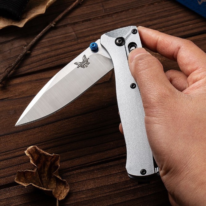 Benchmade 535BK-4 Bugout AXIS Folding Knife 3.22" D2 Plain Blade, Machined Aluminum Handles