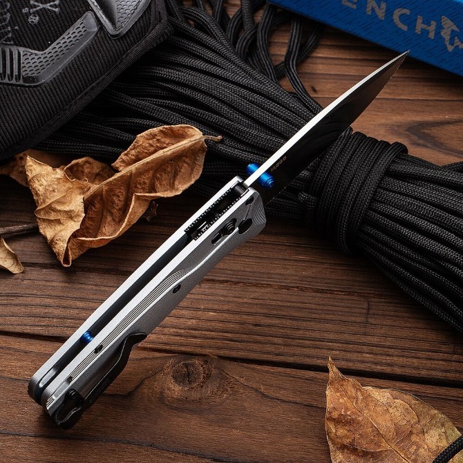 Benchmade 535BK-4 Bugout AXIS Folding Knife 3.22" D2 Plain Blade, Machined Aluminum Handles