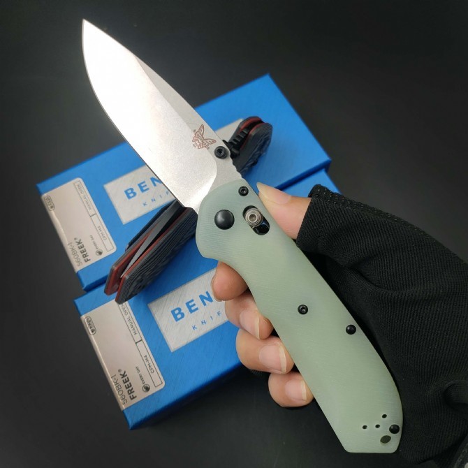 Benchmade Freek Folding Knife 3.54" Black Cerakoted CPM-M4 Plain Blade, G10 Handles - 560BK-1