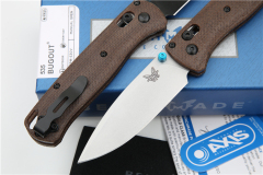 Benchmade 535-3 Bugout AXIS Folding Knife 3.07" S30V Satin Plain Blade, Flax Handles