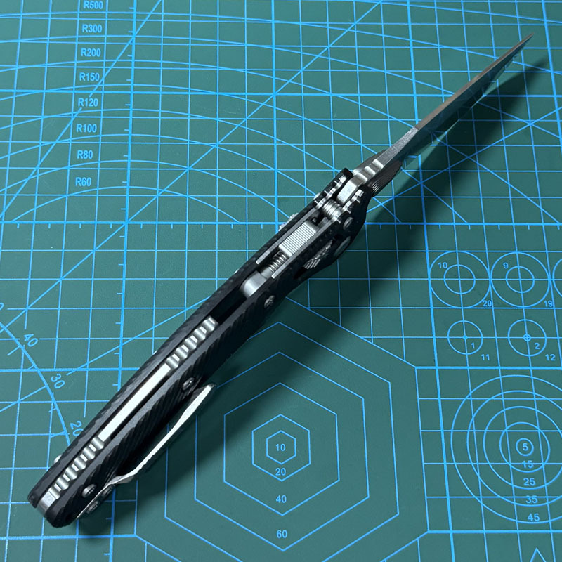 Microtech Amphibian RAM-LOK Manual Folding Knife 3.62" M390MK Plain Blade, G10 Handles