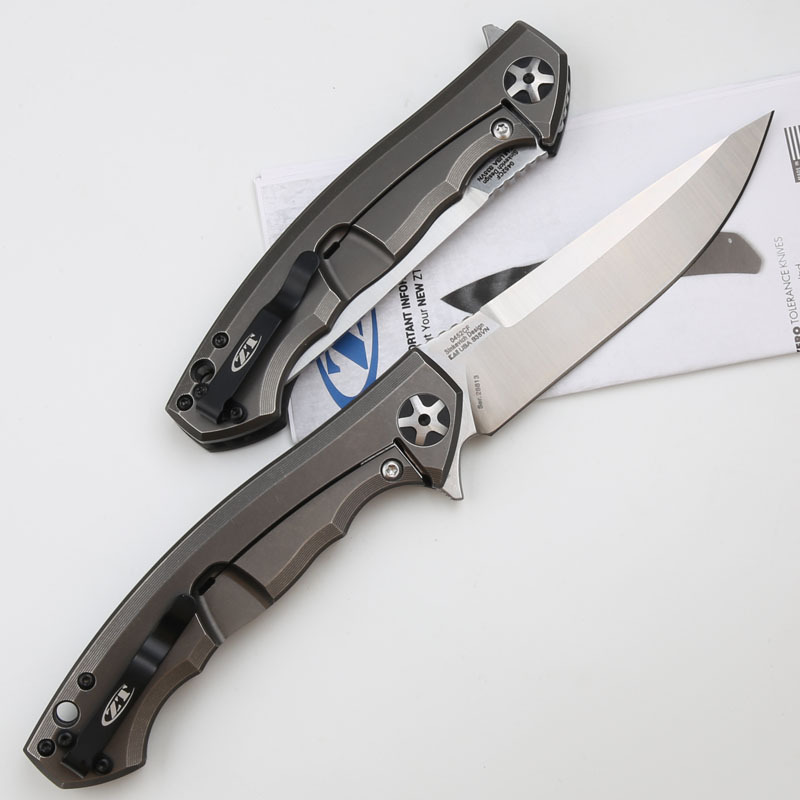 ZT 0452CF Flipper 4.13" S35VN Satin Blade, Carbon Fiber and Titanium Handles, Frame Lock