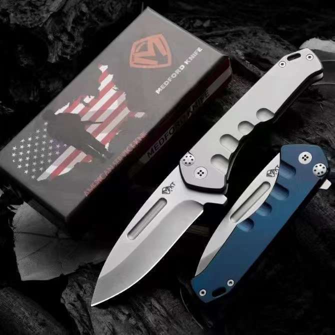 2Models Iron Armored Troops Medford Folding Knife