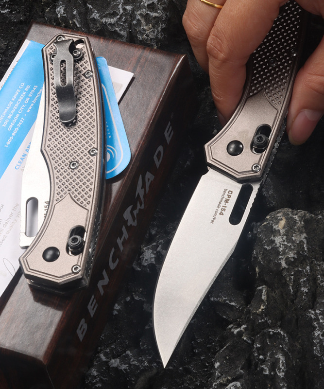 Benchmade Hunt Taggedout AXIS Folding Knife 3.46" CPM-154 Clip Point Blade, Aluminum Alloy Handles - 15535