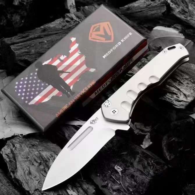 2Models Iron Armored Troops Medford Folding Knife