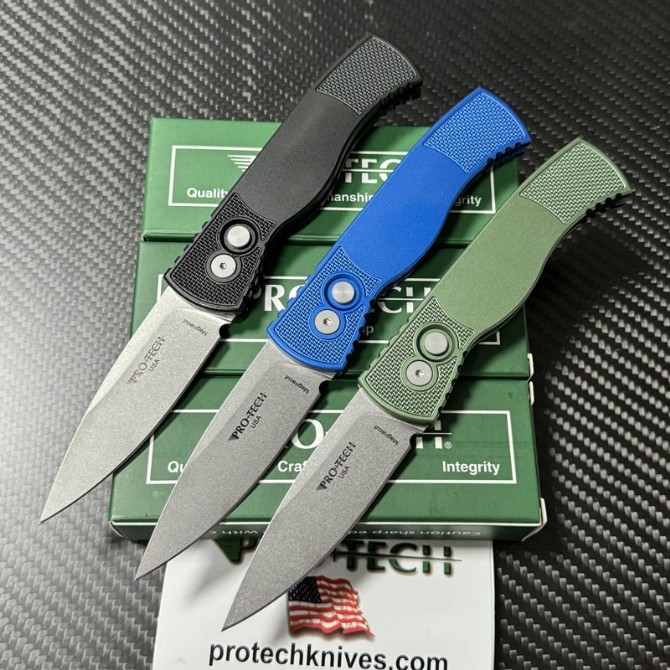 Pro-Tech TR-2 Tactical AUTO Folding Knife 3.07" CPM-MagnaCut DLC Spear Point Blade, Aluminum Handles