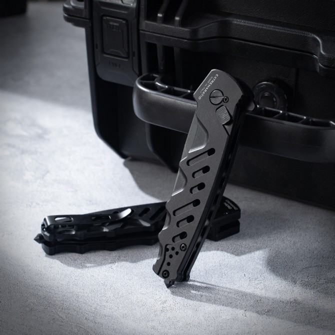 Extrema Ratio CAIMANO NERO Folding Knife 3.54" D2 Drop Point Blade, Aluminum Alloy Handles