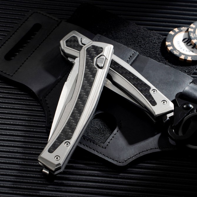 ZT 0556 AUTO Folding Knife 3.35" CPM-MagnaCut Two-Tone Drop Point Blade, Titanium Handles with Carbon Fiber Inlays