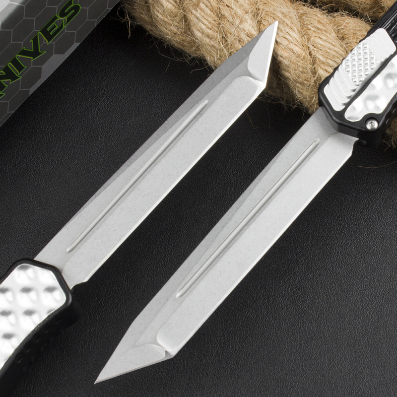 Heretic Knives Cleric II OTF AUTO 3.94" D2 Tanto Blade, Aluminum Handles
