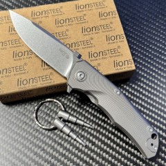 LionSteel Three Rapid Folder Knife 2.95" M390 Blade, Matte Titanium/Carbon Fiber Handles