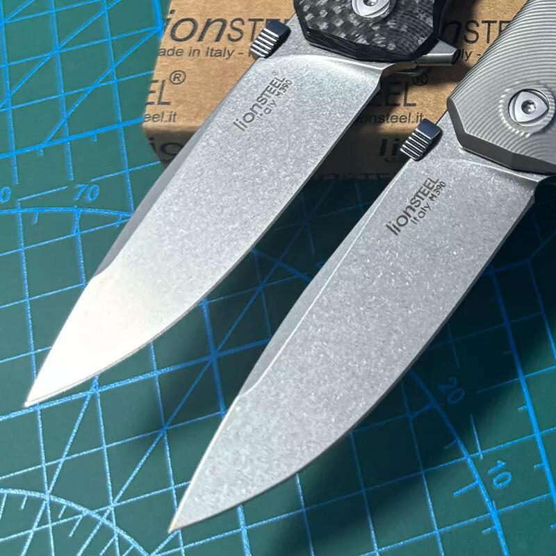 LionSteel Three Rapid Folder Knife 2.95" M390 Blade, Matte Titanium/Carbon Fiber Handles