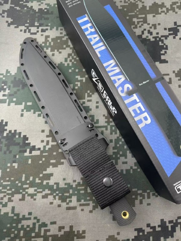 Cold Steel Trail Master Fixed Blade Knife 9.49" SK-5 Bowie Plain Blade, KratonR Handles