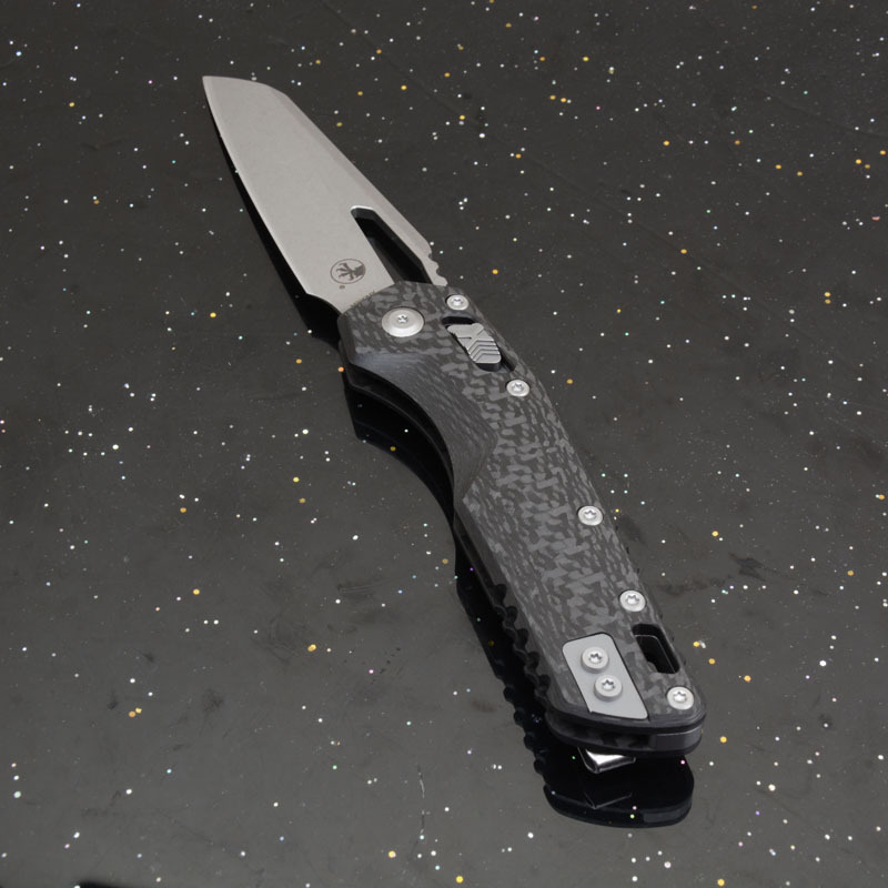 MT MSI RAM-LOK Manual Folding Knife 3.54" M390MK Plain Blade, Carbon Fiber Handles, AXIS Lock
