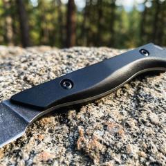 BM 15700 Flyway Fixed Blade Knife 2.55" CPM-154 Satin Straight Back, Santoprene Handles