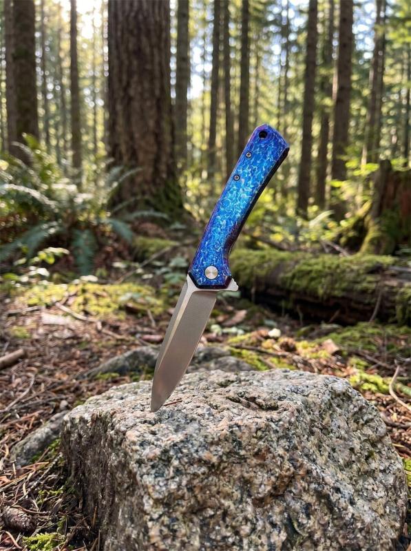 ZT 0808 Flipper Knife 3.23" D2 Blade, TC4 Handles