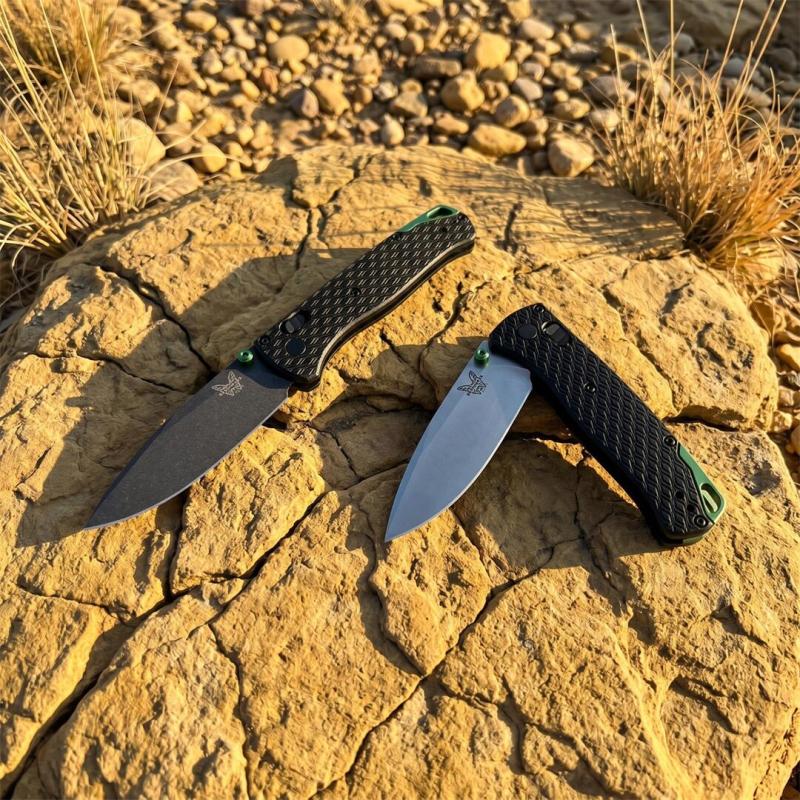 BM 534 Bugout AXIS Folding Knife 3.19" 9Cr13 Satin Plain Blade, T6-Aluminum Handles