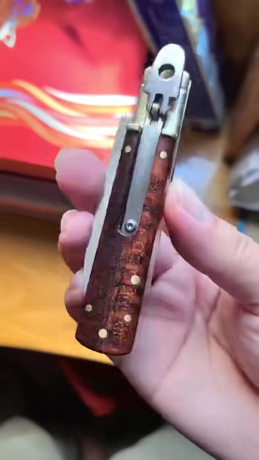 Classical Italy AKC Leverletto By Bill DeShivs OTF AUTO Knife 3.54'' D2 Blade, Copper +Snake Patterned wood Handles