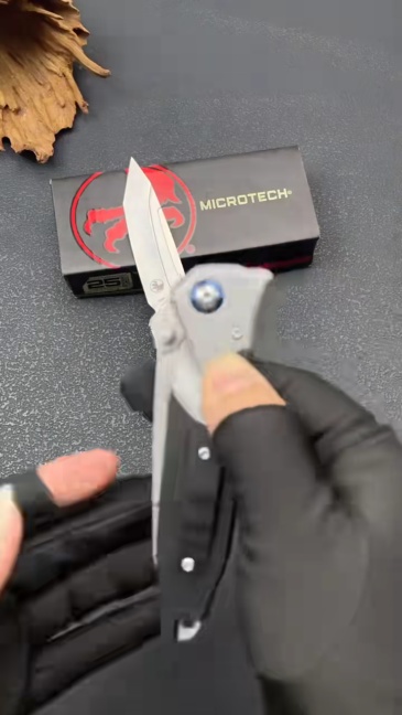 MT Socom Bravo Mini Folding Knife 3.27" D2 Blade, G10 Handles - M260