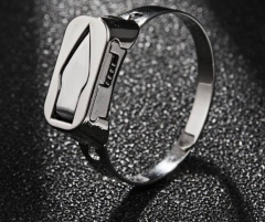 Hidden knife & Boxing Knuckles