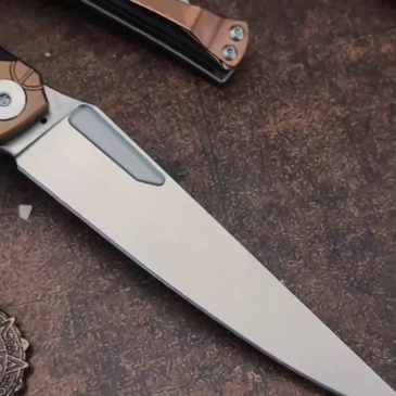 Russia Crawler Folding Blade Knife 5.12" D2 Blade, G10 Handles
