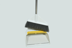 GV no.G1904 floor cleaning set broom and steel stable standing dustpan