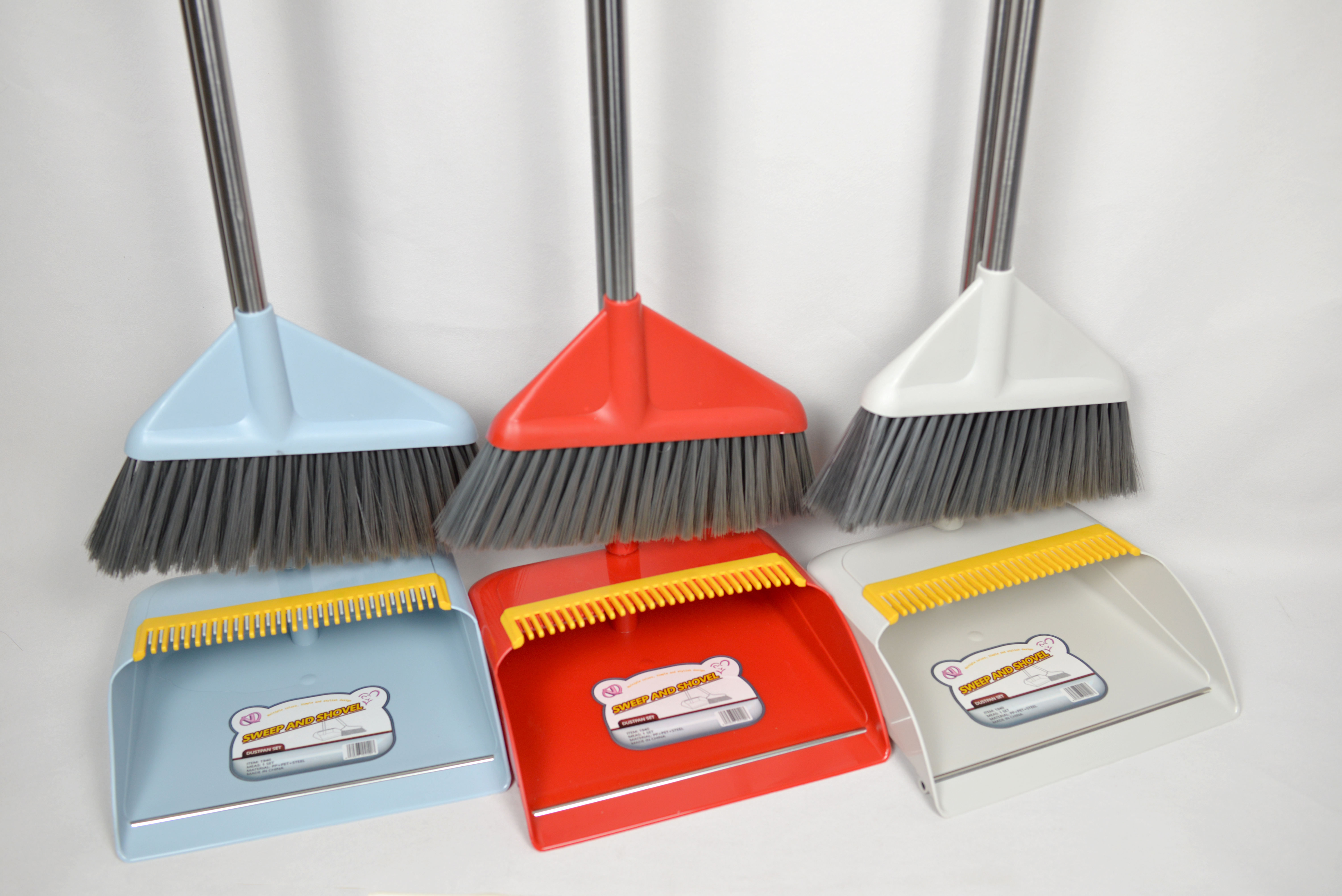 GV no.G1904 floor cleaning set broom and steel stable standing dustpan