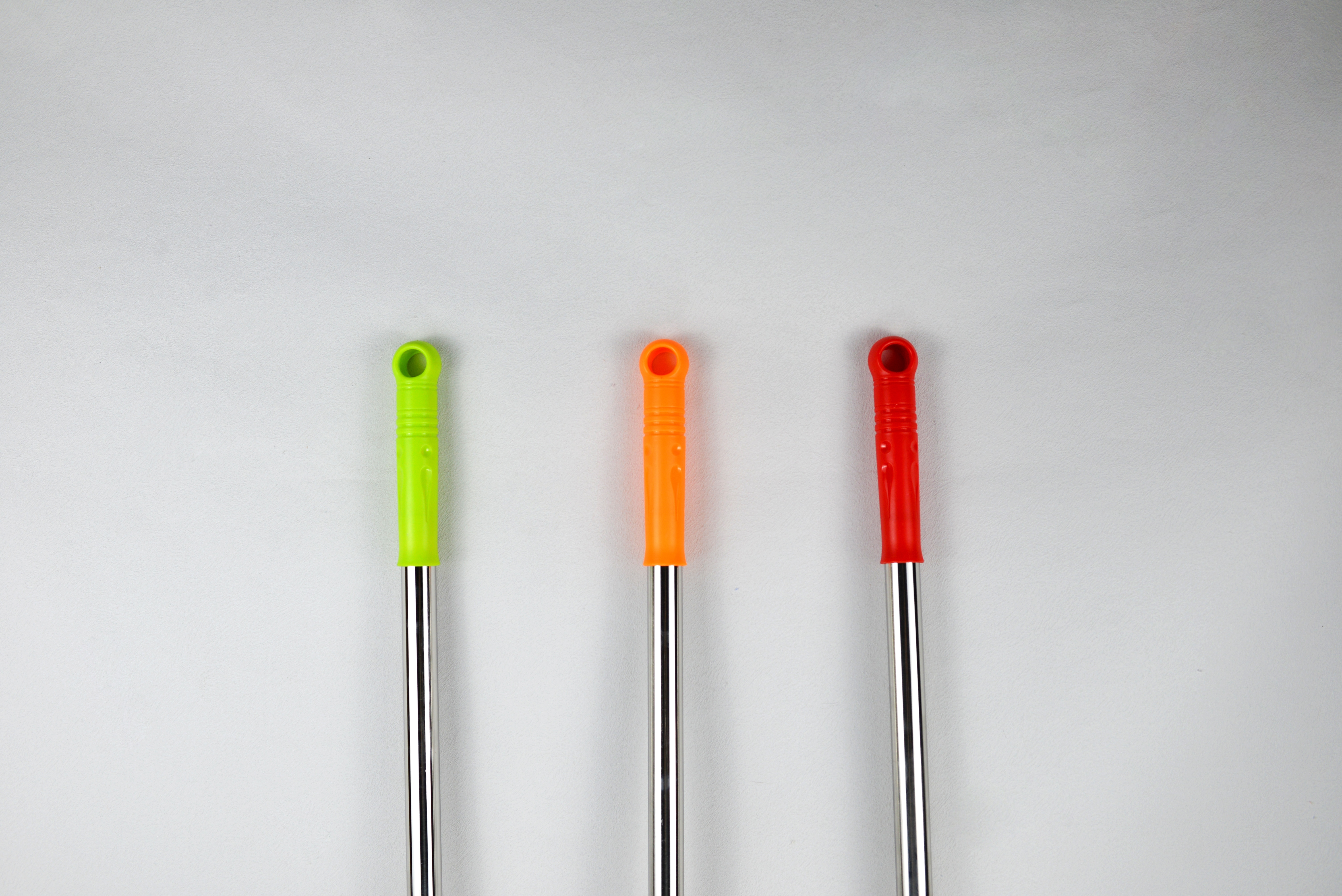 GV no.B2802 plastic broom head with steel handle