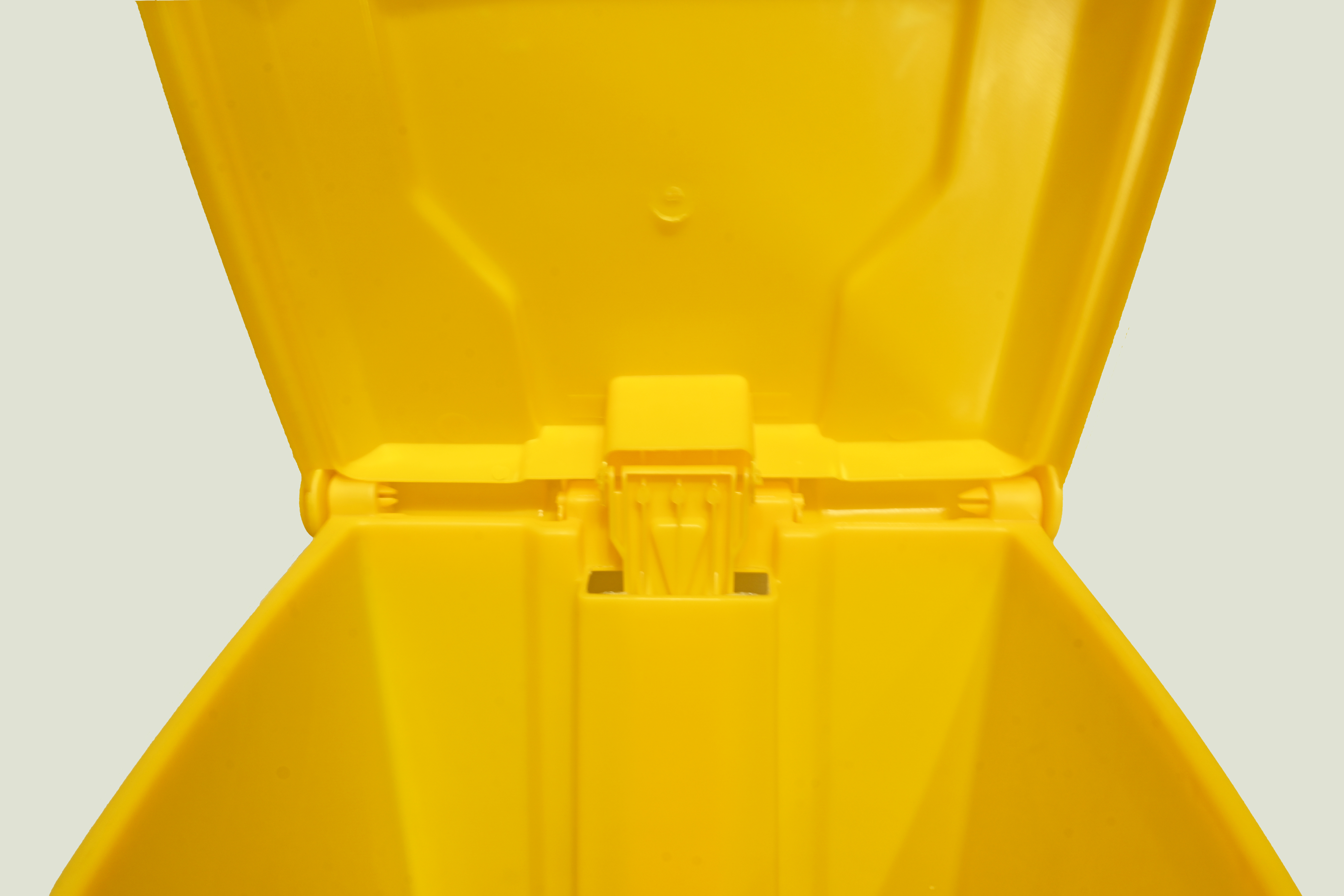 GV  30/50/80L plastic pedal dustbin big capacity for public use garbage can trash collection