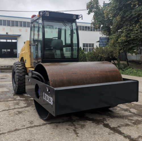 QINGONG LT212B. SINGLE DRUM COMPACTOR