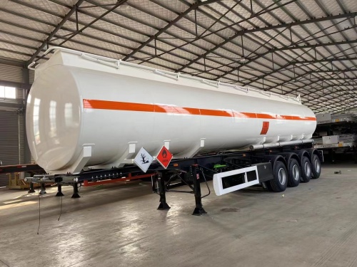 Qingong 4 Axles Carbon Steel Fuel Tanker Semi Trailer