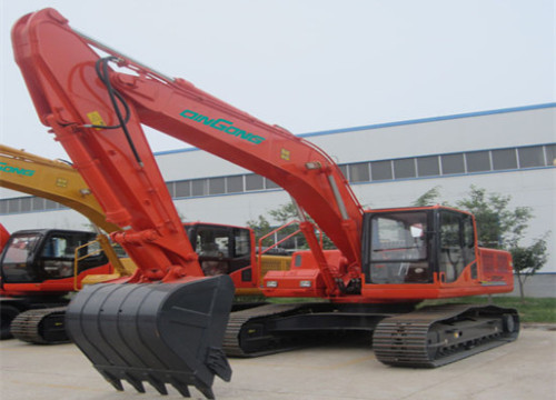 QINGONG HT135 Crawler Excavator