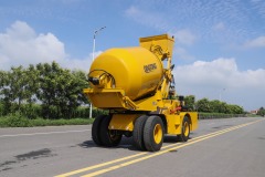 QinGong 4,0 м³ QG-4.0 Бетоносмеситель с самозагрузкой
