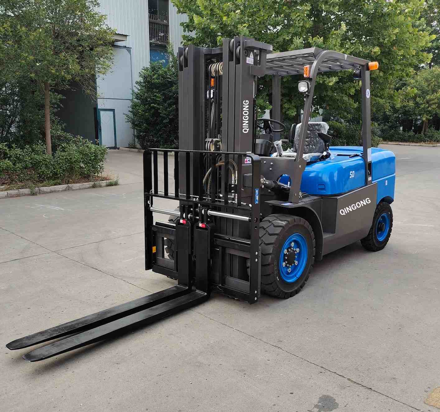 QINGONG 5-тонный дизельный вилочный погрузчик
