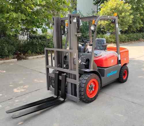 QINGONG 3,2-тонный дизельный вилочный погрузчик