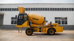 QINGONG QG-4.0 SELF-LOADING MIXER TRUCK