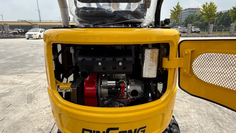 QINGONG QG319 MINI EXCAVATOR