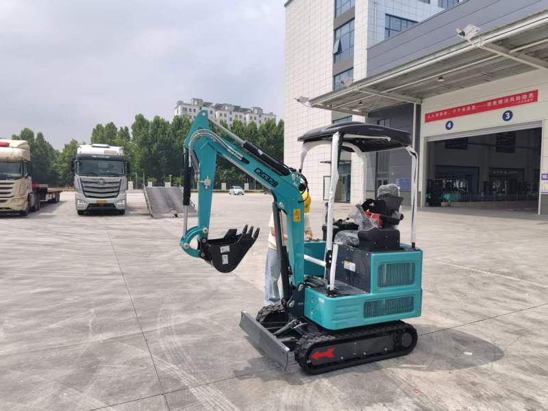 QINGONG QG328 MINI EXCAVATOR