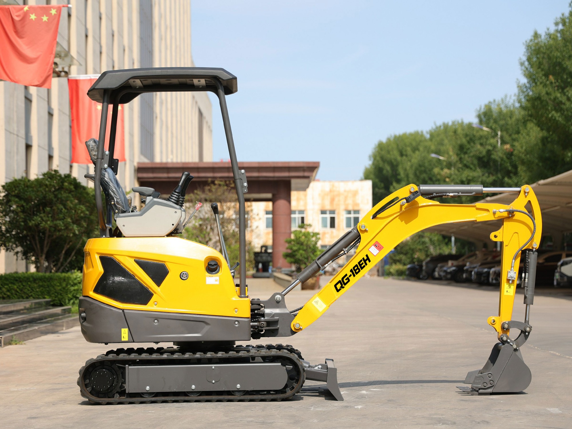 QINGONG QG-18EH MINI EXCAVATOR