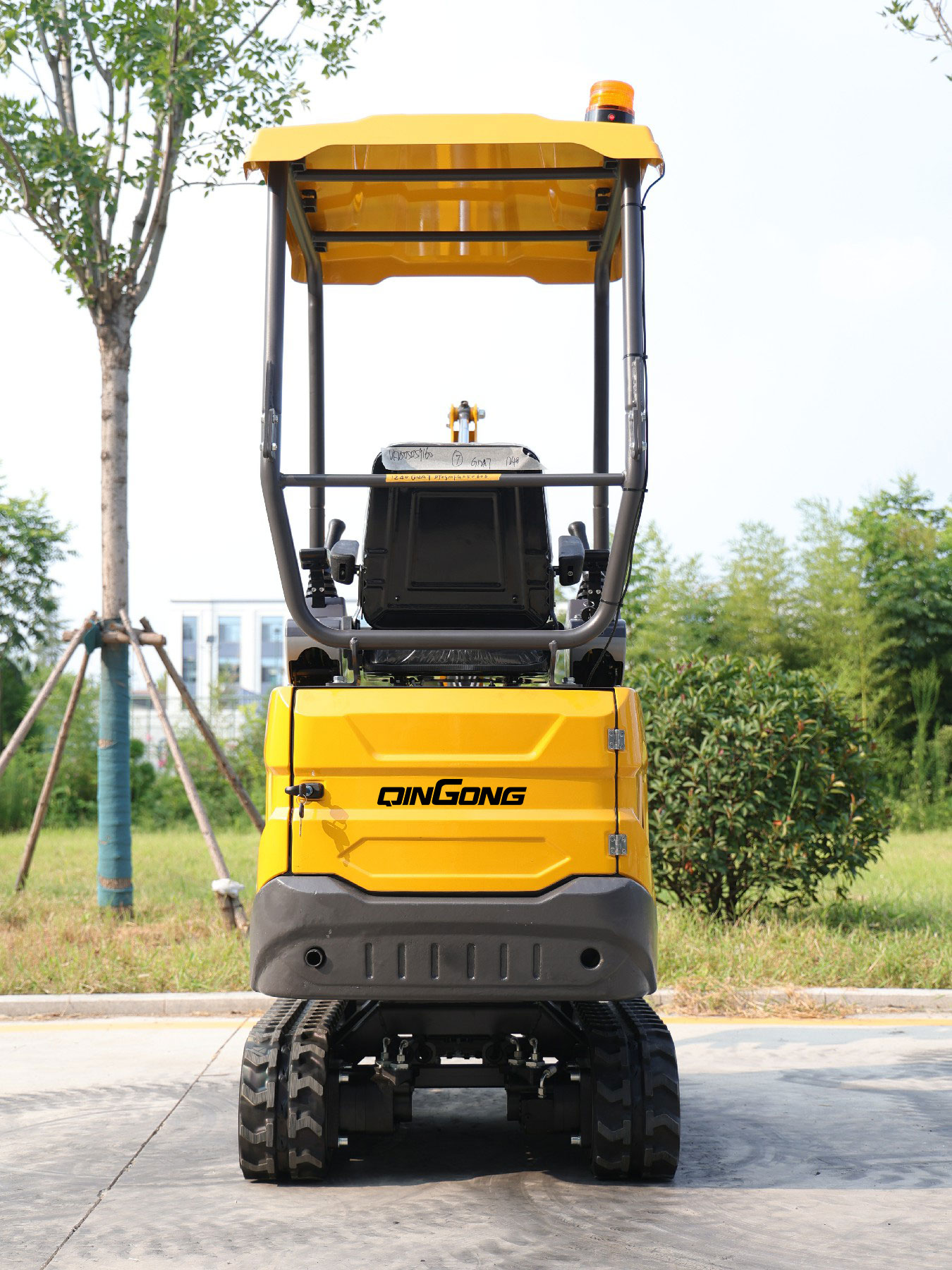 QINGONG QG-12EH MINI EXCAVATOR
