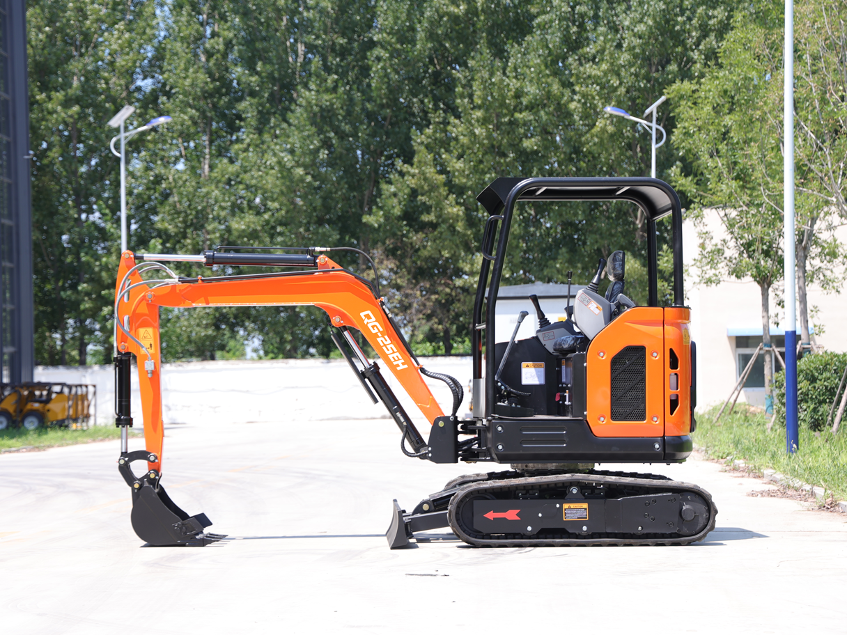 QINGONG QG-25EH MINI EXCAVATOR